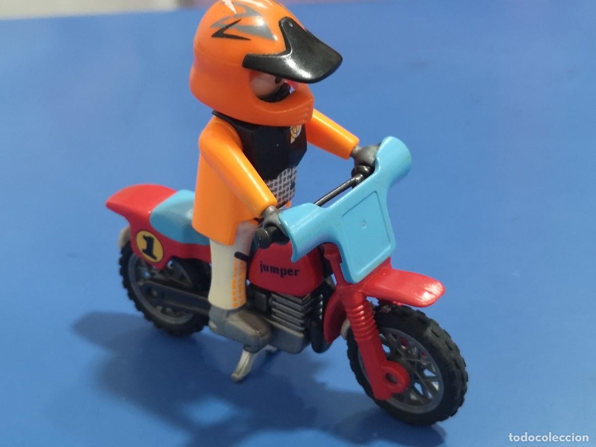 Playmobil: Playmobil motorista cross motero Circuito wall20