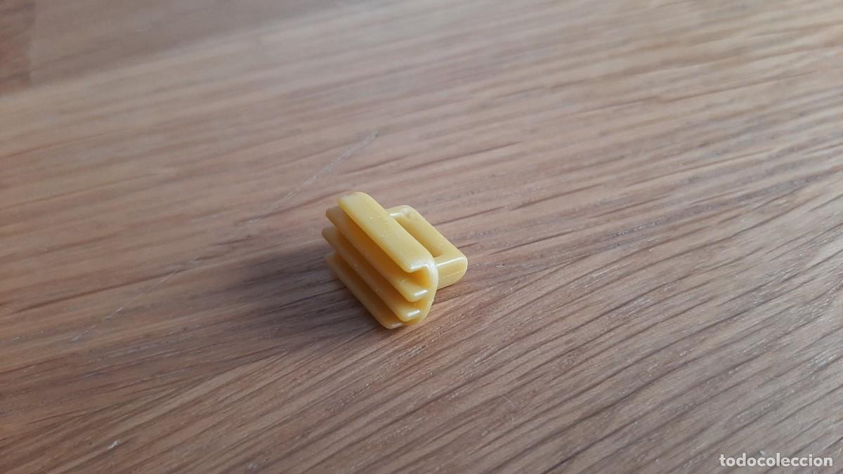 Playmobil: Playmobil -- Cepillo Liso -- Caballo animales de pelo -- Amarillo