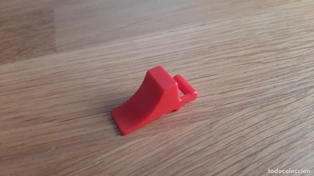 Playmobil: Playmobil -- Cu&ntilde;a -- Calzador -- Calzo -- Para ruedas -- Rojo