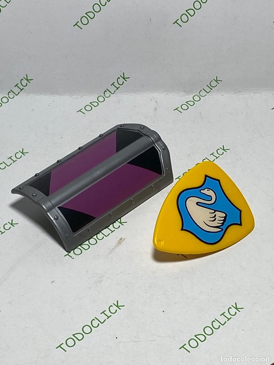 Playmobil: Playmobil escudos (pedido m&iacute;nimo)5&euro;)