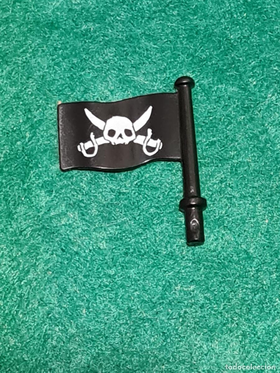 Playmobil: Playmobil peque&ntilde;a bandera negra para barca pirata sables calavera barco gale&oacute;n