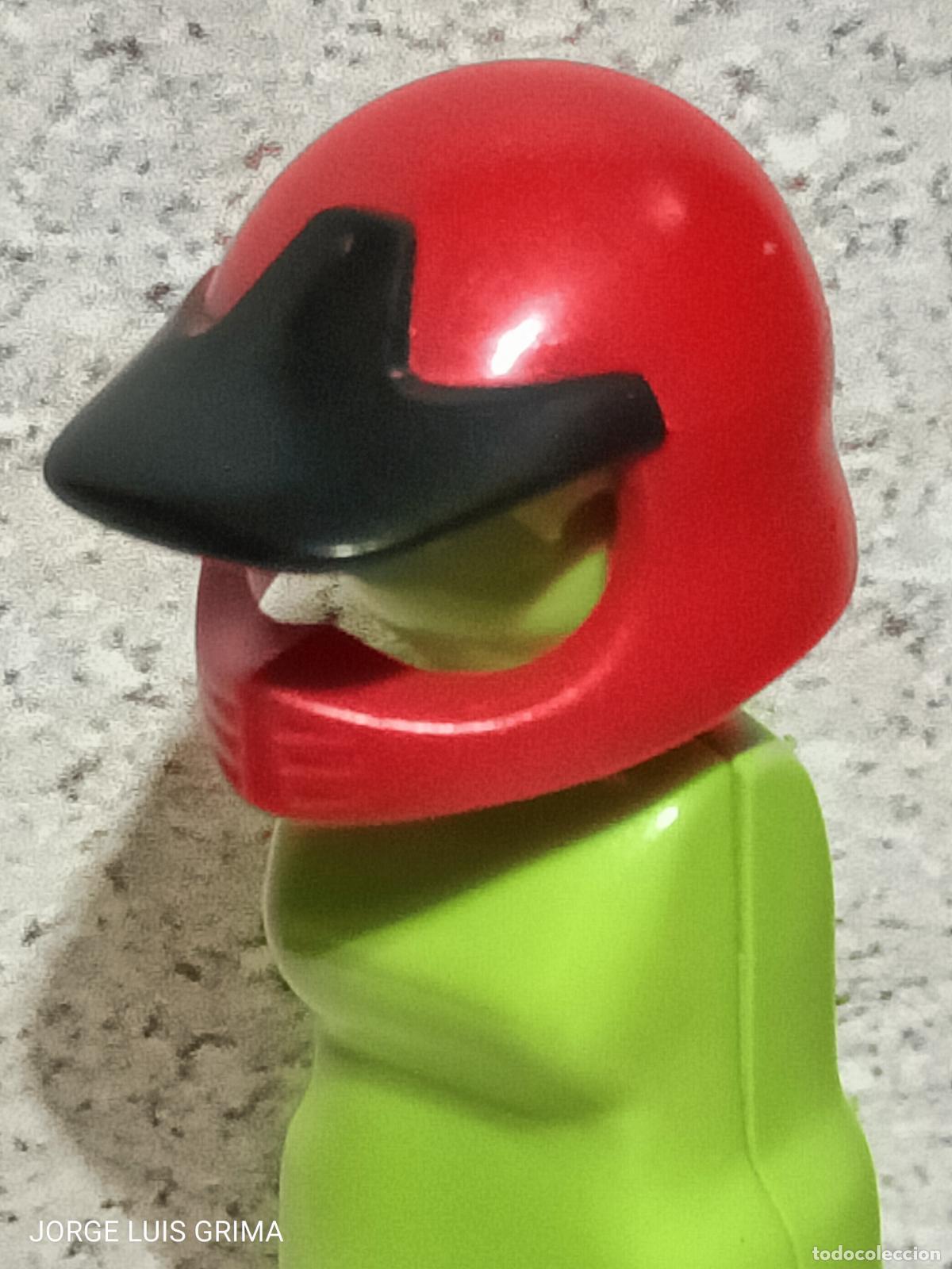 Playmobil: PLAYMOBIL CASCO ROJO MOTORISTA REF 30272920 SETS 4181 4228 5429 5438 5647 9372 70116 70199 70544