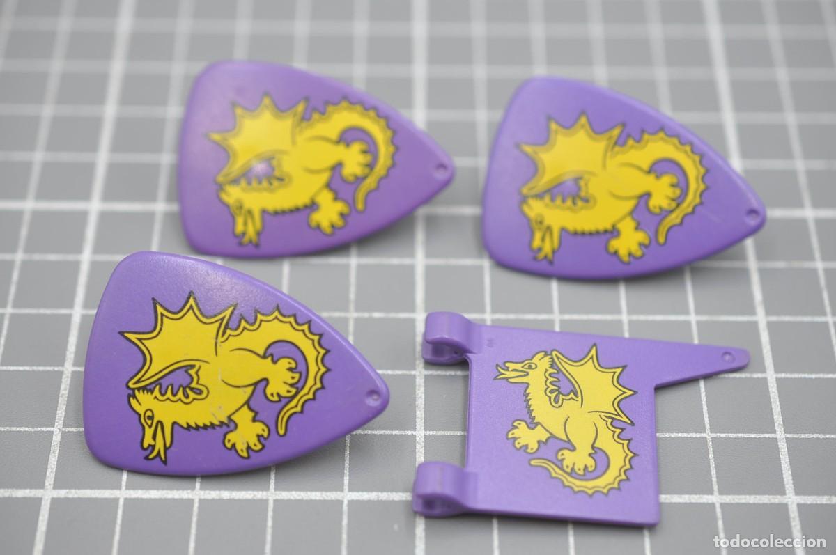 Playmobil: MKJ074 Playmobil, 3 escudos y bandera