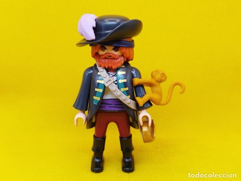 Playmobil: Playmobil Capit&aacute;n pirata con mono - Foto 1