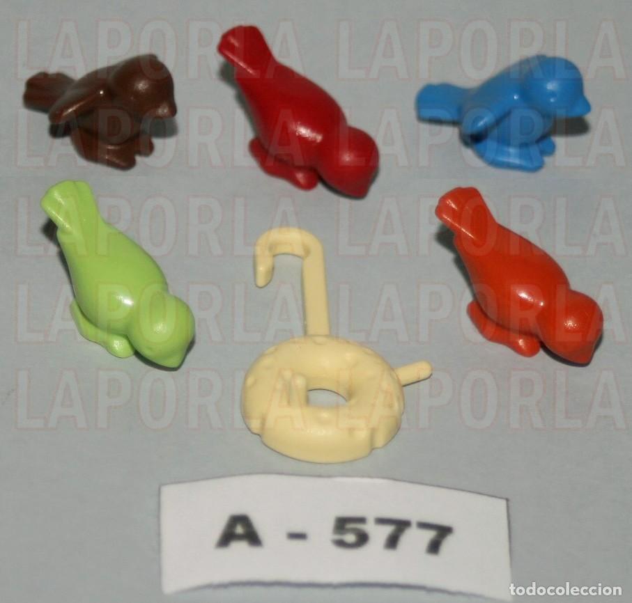 Playmobil: PLAYMOBIL 5 PAJARITOS COLORES CON COMEDERO COLGANTE - GRANJA CAMPO ZOO (A-577)
