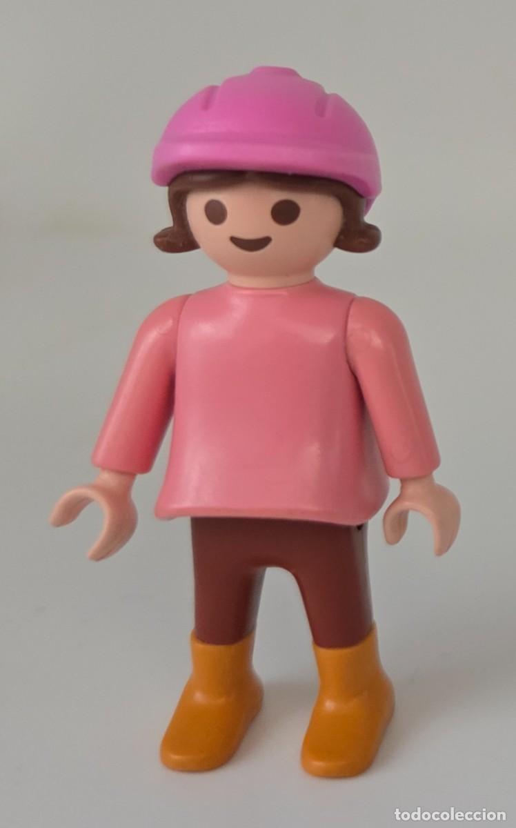 Playmobil: Playmobil ni&ntilde;a camiseta rosa ref. 3955