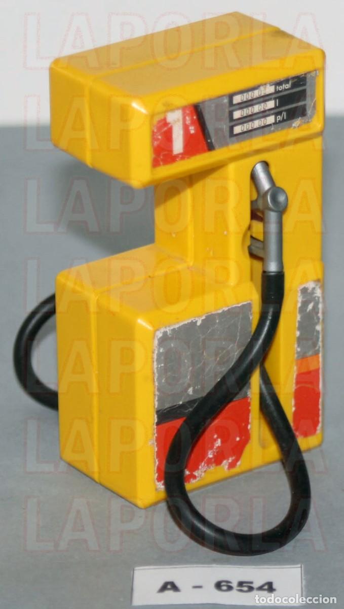 Playmobil: PLAYMOBIL SURTIDOR DE GASOLINA SYSTEM X 3218 7697 70201 3014 (A-654)