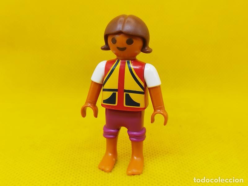 Playmobil: Playmobil Ni&ntilde;a descalza