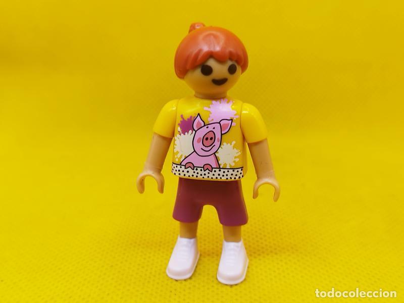 Playmobil: Playmobil Ni&ntilde;a con cerdito en la blusa