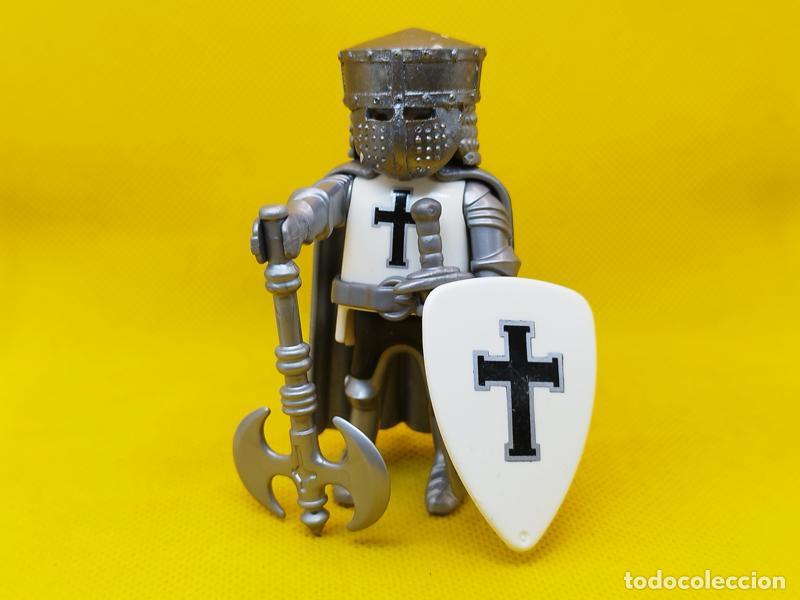 Playmobil: Playmobil Caballero Teut&oacute;n, Templario con hacha doble de combate y casco custom
