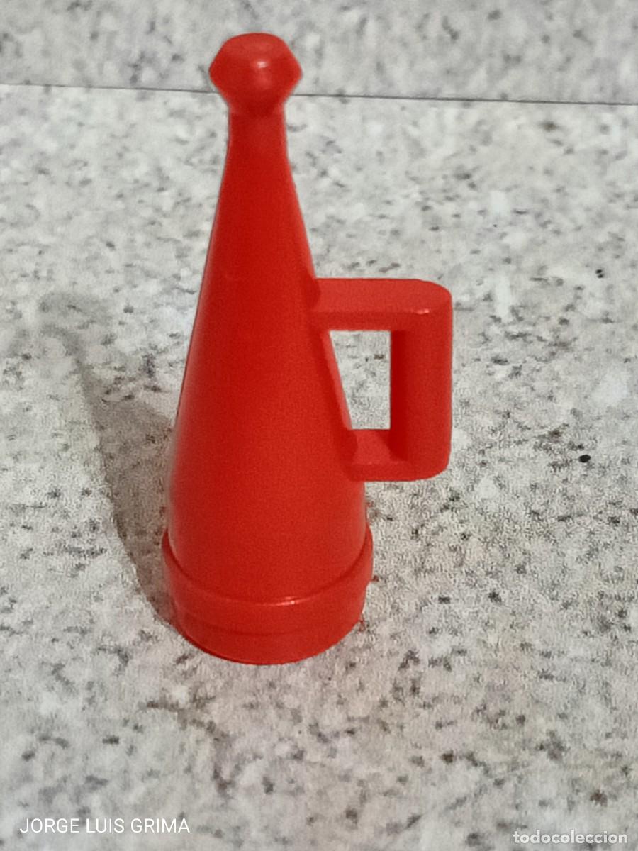 Playmobil: PLAYMOBIL EXTINTOR ROJO 3136 3210 3215 3216 3217 3219 3235 3236 3246 3247 3439 3254 3258