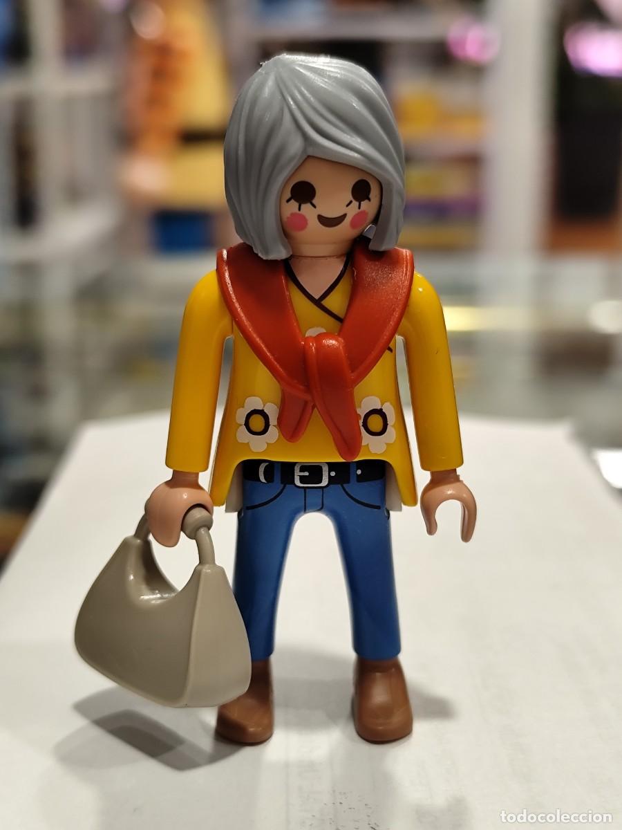 Playmobil: PLAYMOBIL ABUELA MODERNA CON BOLSO - 18/9/20