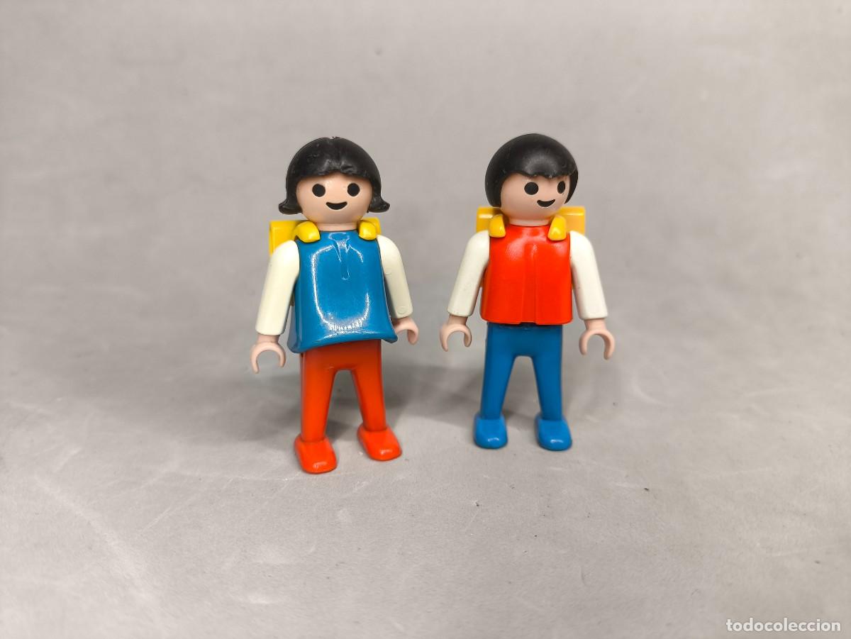 Playmobil: Playmobil ref. 3522 Ni&ntilde;o y ni&ntilde;a con mochilas. N1
