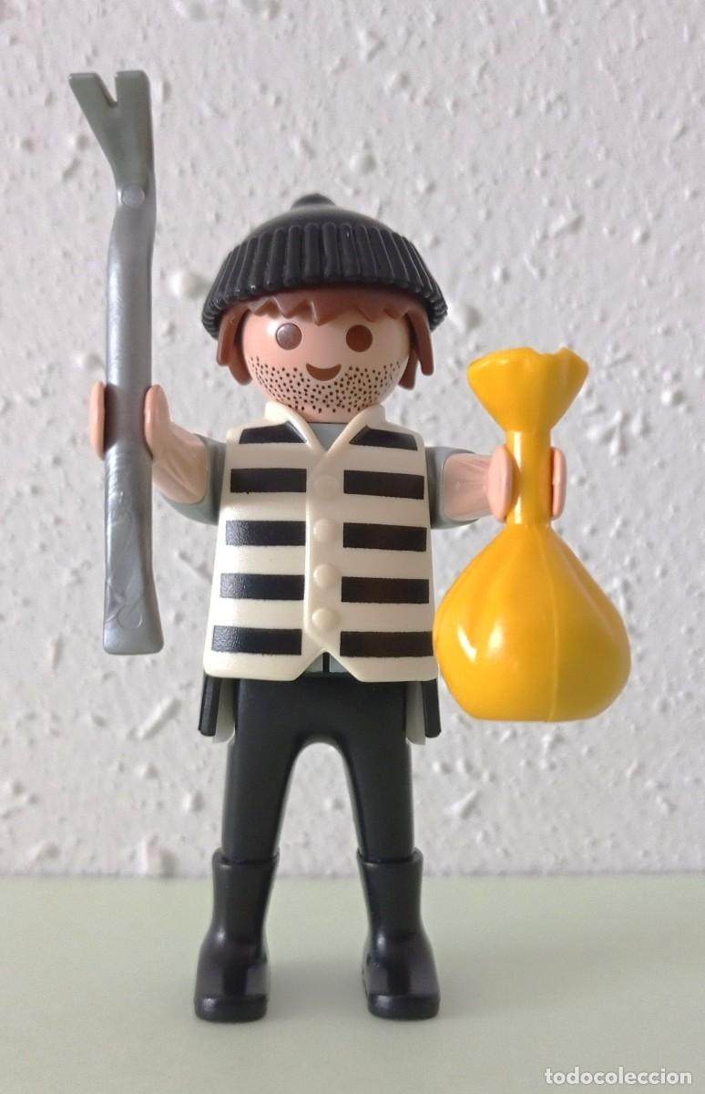 Playmobil: PLAYMOBIL. LADR&Oacute;N DE CIUDAD, CON BOT&Iacute;N Y HERRAMIENTA (1992)
