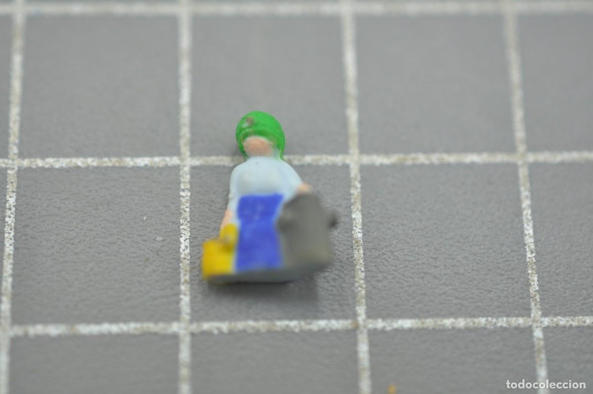 Playmobil: CJ0509 Playmobil, granjera micro - Foto 1