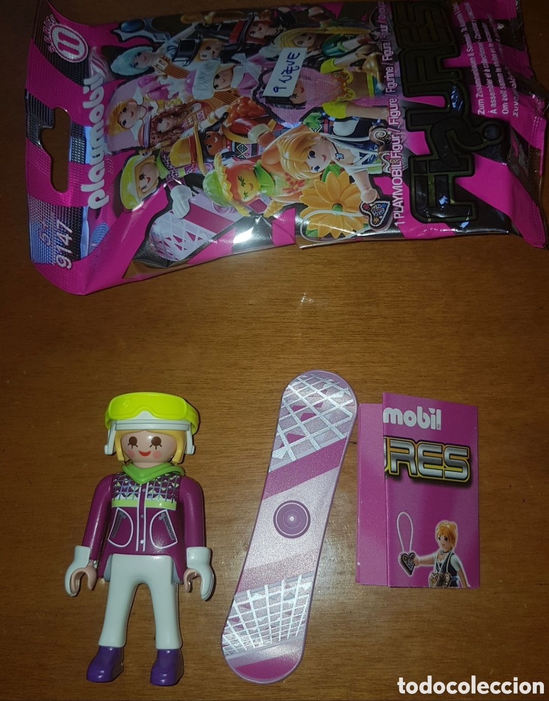 Playmobil: Figura playmobil serie 11 chica esquiadora nieve snowboard nueva