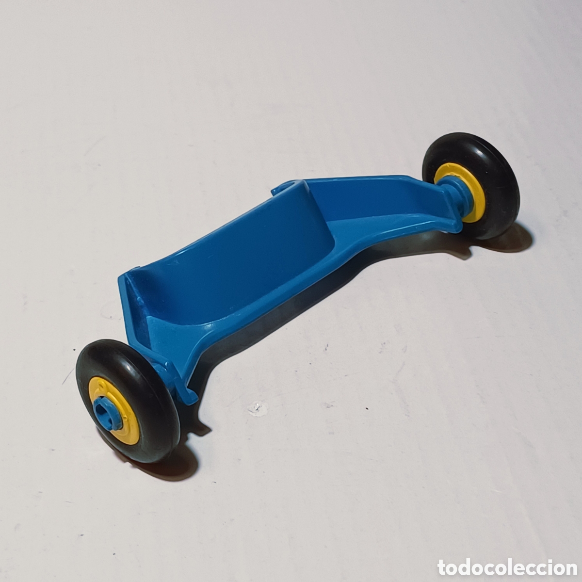 Playmobil: Pieza playmobil famobil tren de aterrizaje ruedas avion avioneta azul