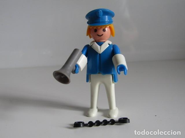 Playmobil: DIFICIL POLICIA URBANO CON MEGAFONO Y ESPOSAS RAR FAMOBIL 1&ordf; &Eacute;POCA PLAYMOBIL