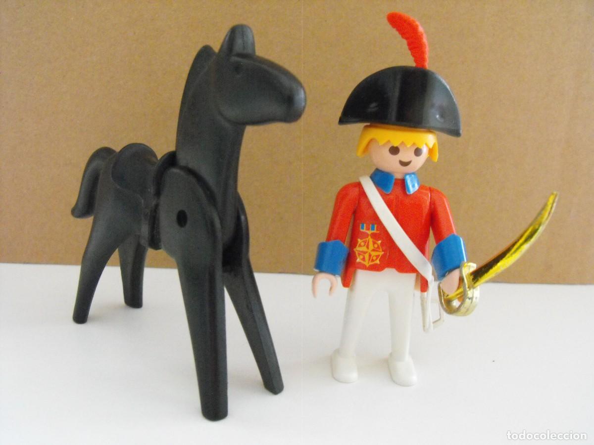 Playmobil: PLAYMOBIL. Figura de oficial ingles a caballo.