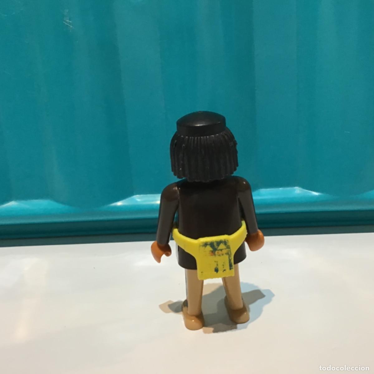 Playmobil: Playmobil Mu&ntilde;eco indio. A77 - Foto 2