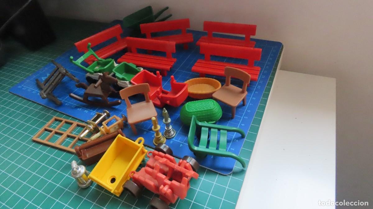 Playmobil: playmobil bancos y accesorios varios - Foto 1