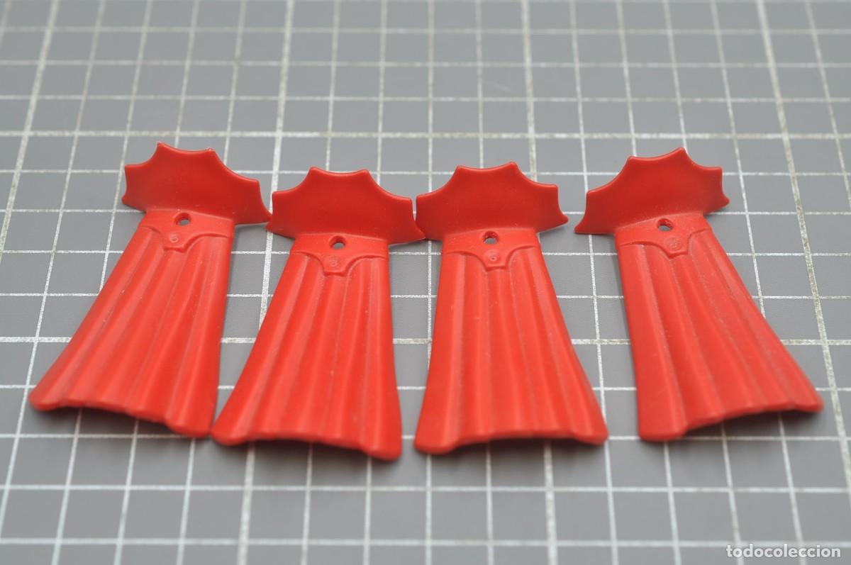 Playmobil: VEK074 Playmobil, 4 capas rojas