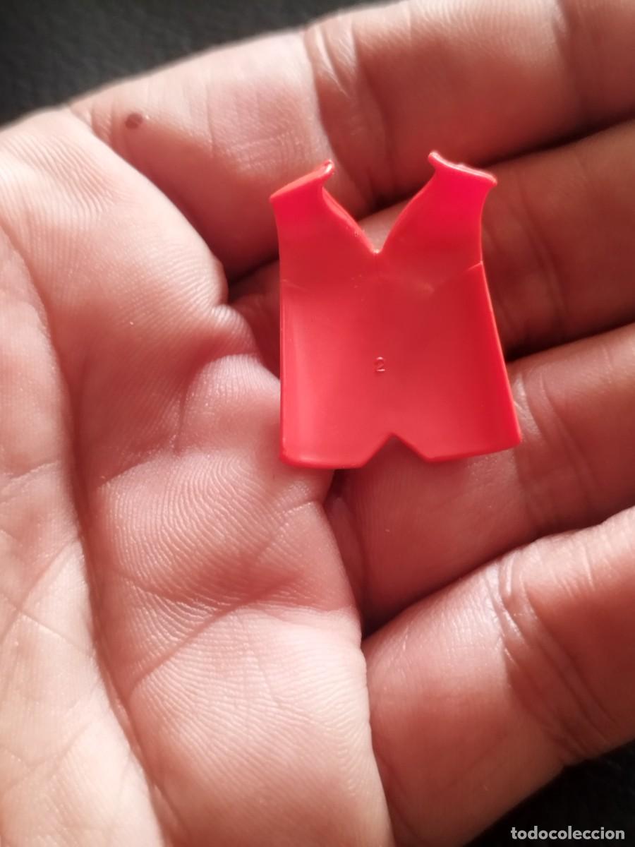 Playmobil: Chaleco rojo de Playmobil. - Foto 2