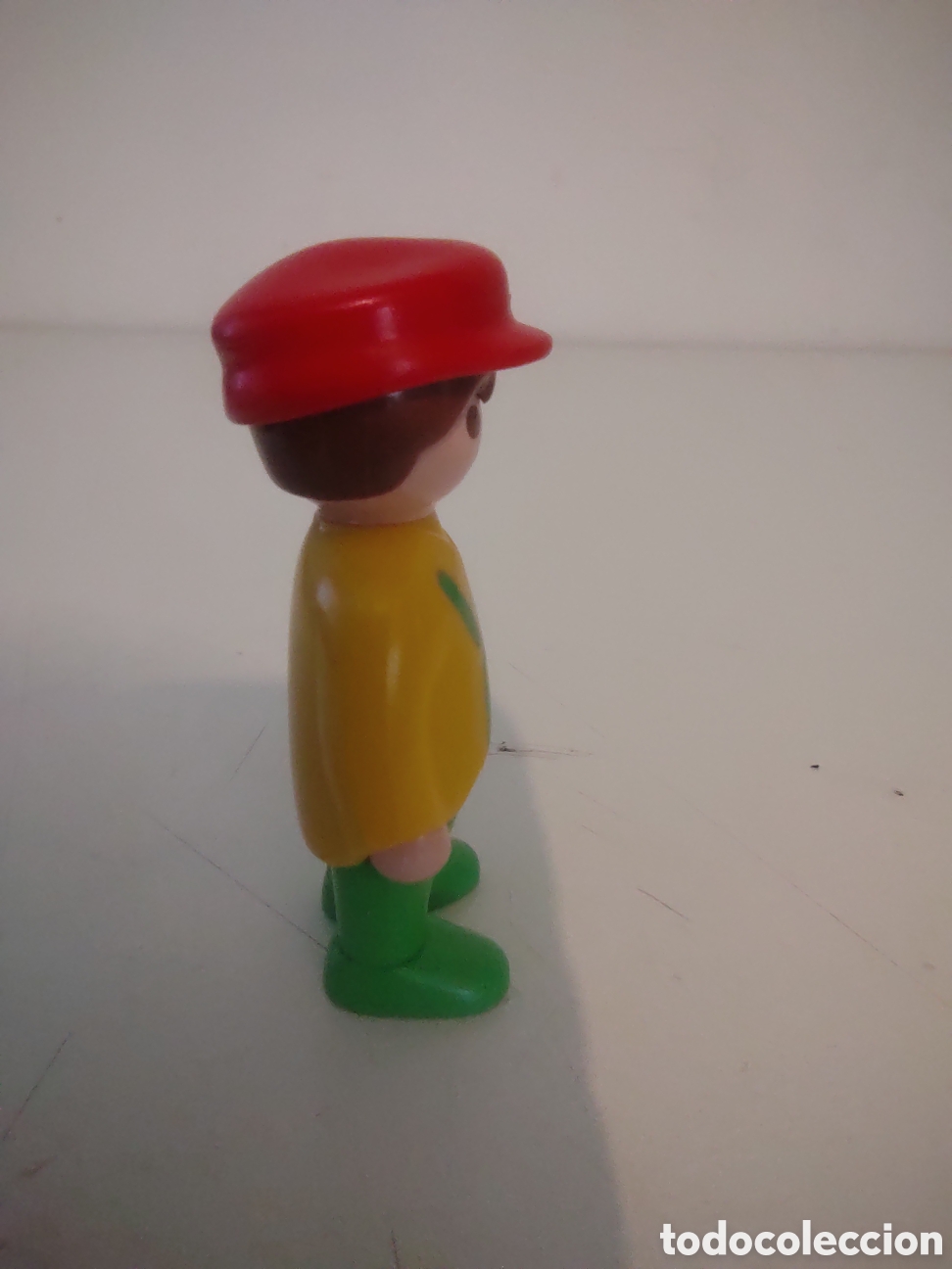 Playmobil: Playmobil granjero con gorra roja - Foto 2