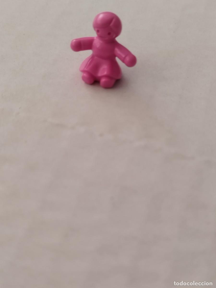 Playmobil: Figura Playmobil, mu&ntilde;eca de color rosa. Juguete para ni&ntilde;o o ni&ntilde;a.