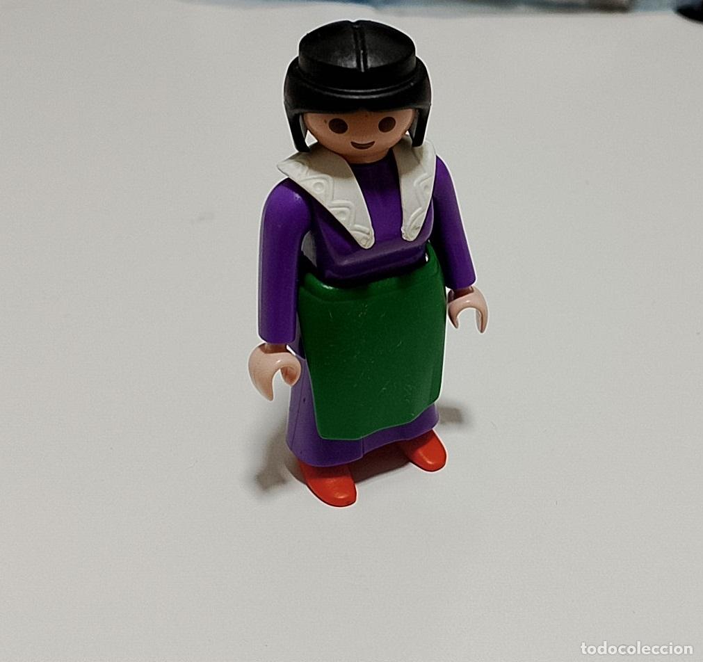 Playmobil: DELANTAL PARA ESTE TIPO DE FIGURAS DE PLAYMOBIL. TOTALMENTE NUEVO. FIGURA NO INCLUIDA.