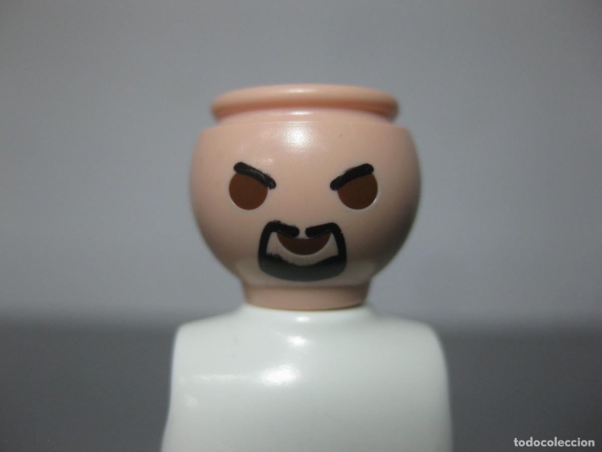Playmobil: playmobil cabeza recambio bigote con perilla barba ce&ntilde;o fruncido- hea2