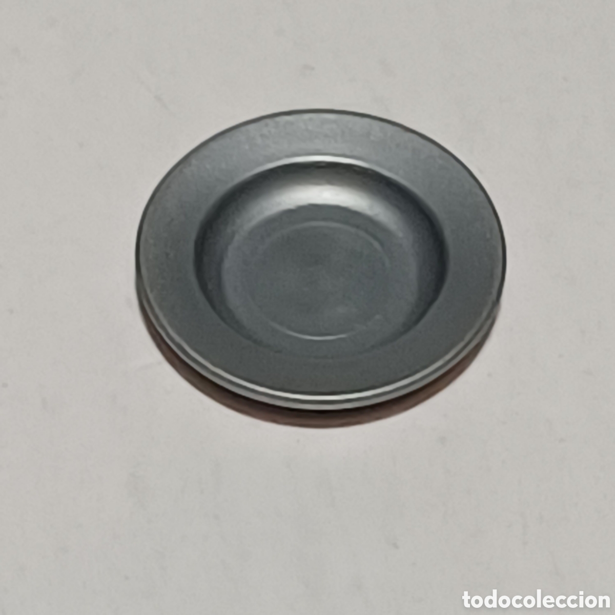 Playmobil: Pieza playmobil plato hondo gris metalizado 2 cm di&aacute;metro