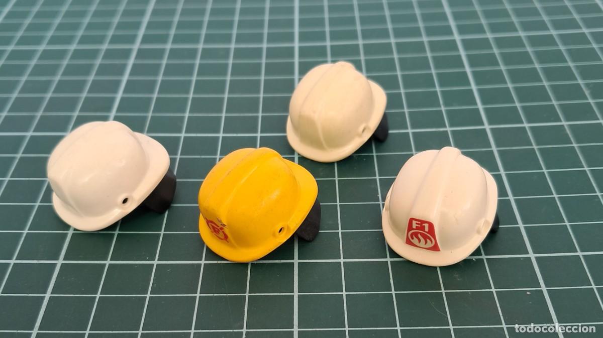 Playmobil: 4 cascos bomberos de playmobil - Foto 1