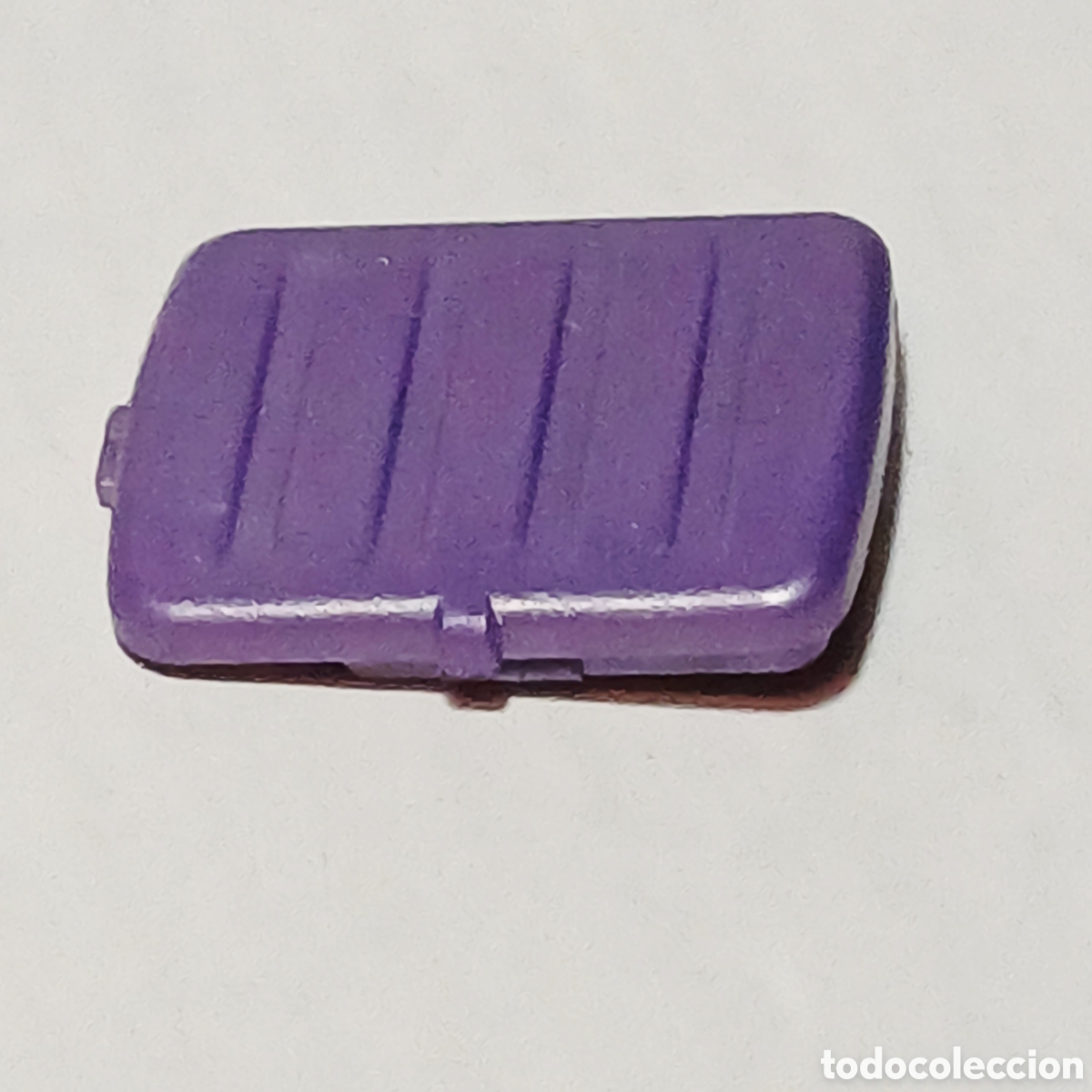 Playmobil: Pieza playmobil N&deg; 3218380 tapa violeta morada purpura tapa cierre caja maleta