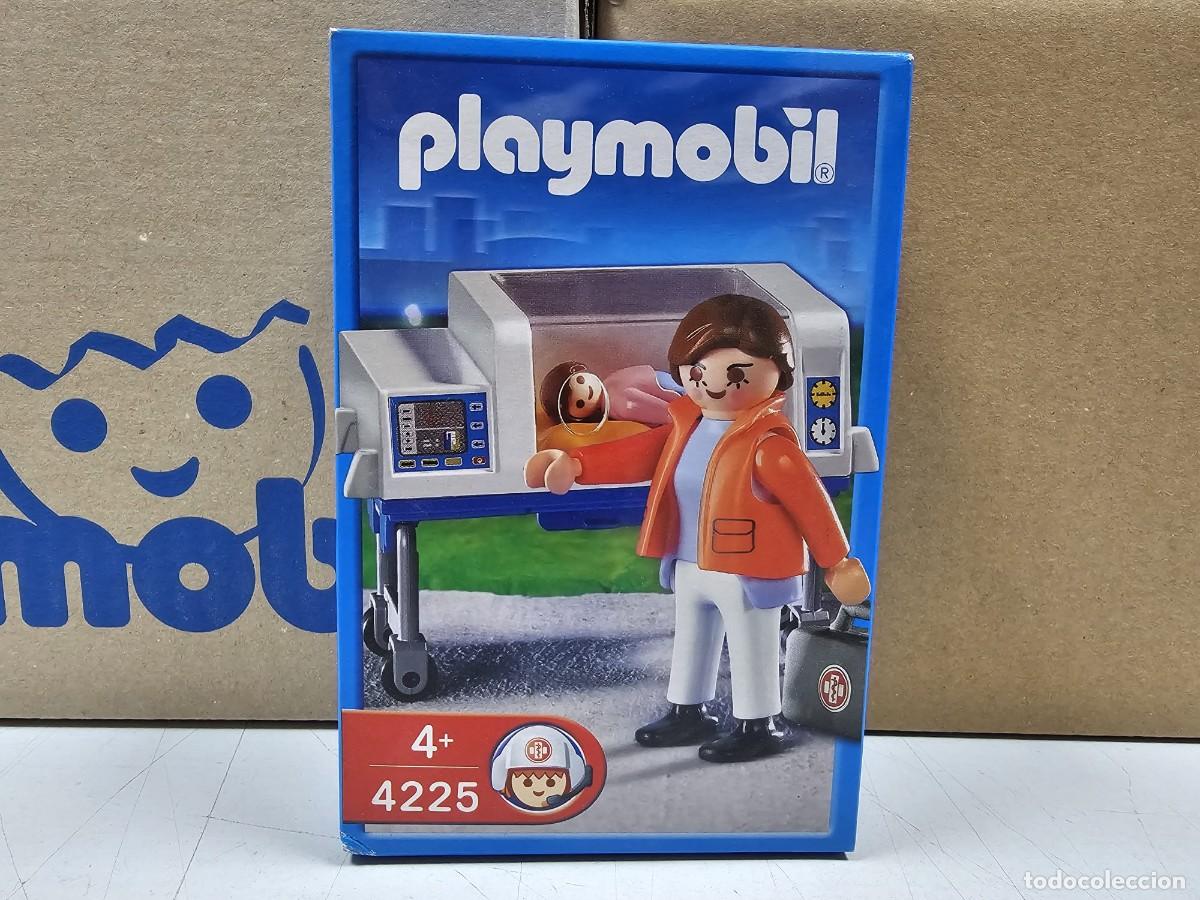 Playmobil: PLAYMOBIL 4225 DOCTORA CON BEB&Eacute; EN INCUBADORA, A&Ntilde;O 2005, NUEVO, CAJA CERRADA
