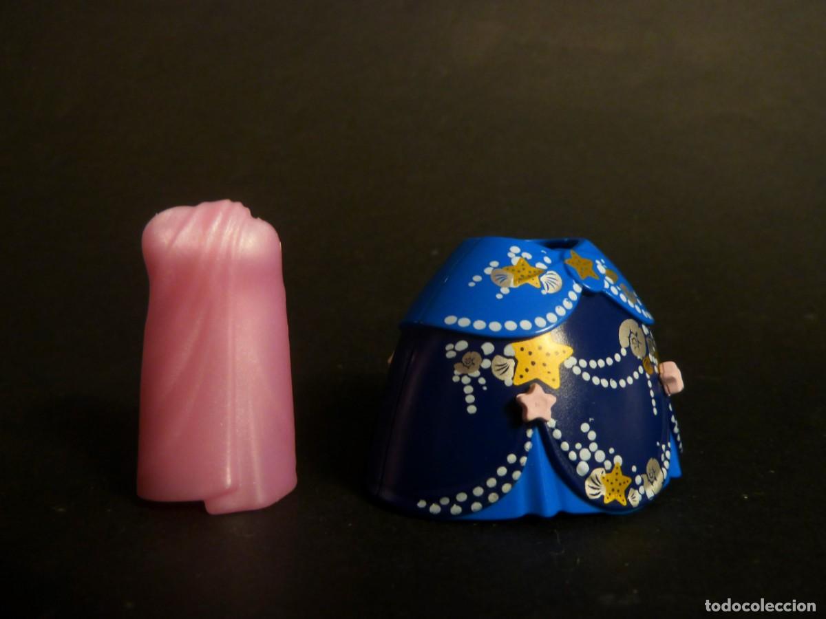 Playmobil: Lote falda princesa y toalla ba&ntilde;o. Playmobil