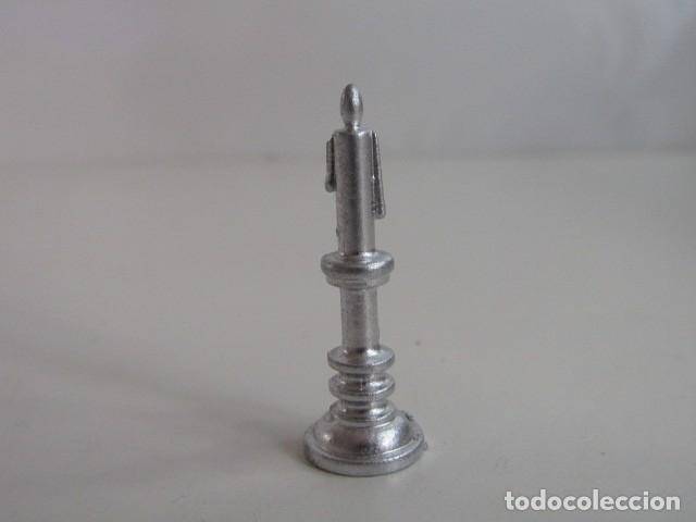 Playmobil: DIFICIL CANDELABRO CROMADO CUSTOMIZADO (PINTADO) CABALLERO MEDIEVAL 1&ordf; &Eacute;POCA PLAYMOBIL