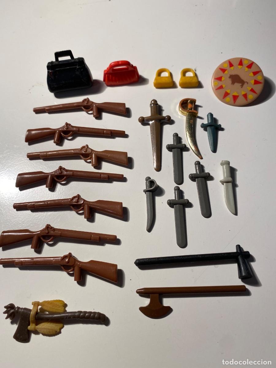 Playmobil: Lote de escopetas. Espadas, hachas, bolsos, etc Playmobil