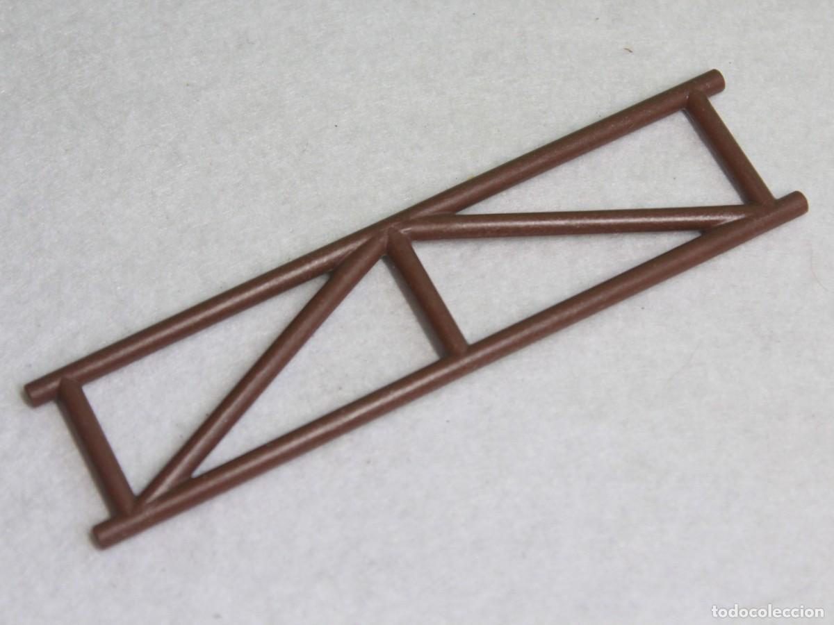 Playmobil: Viga marr&oacute;n triangular playmobil &ndash; Accesorio construcci&oacute;n - Foto 1