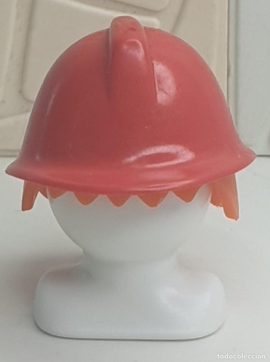 Playmobil: Playmobil Casco de Bombero Rojo forma Cl&aacute;sica Primera Generaci&oacute;n