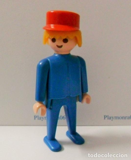 Playmobil: PLAYMOBIL P209 * PERSONAJE FIGURA HOMBRE UNIFORME AZUL GORRA ROJA