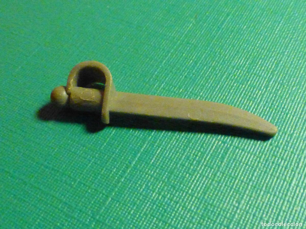 Playmobil: Playmobil - Peque&ntilde;a Espada tipo Sable - Gris - Foto 2