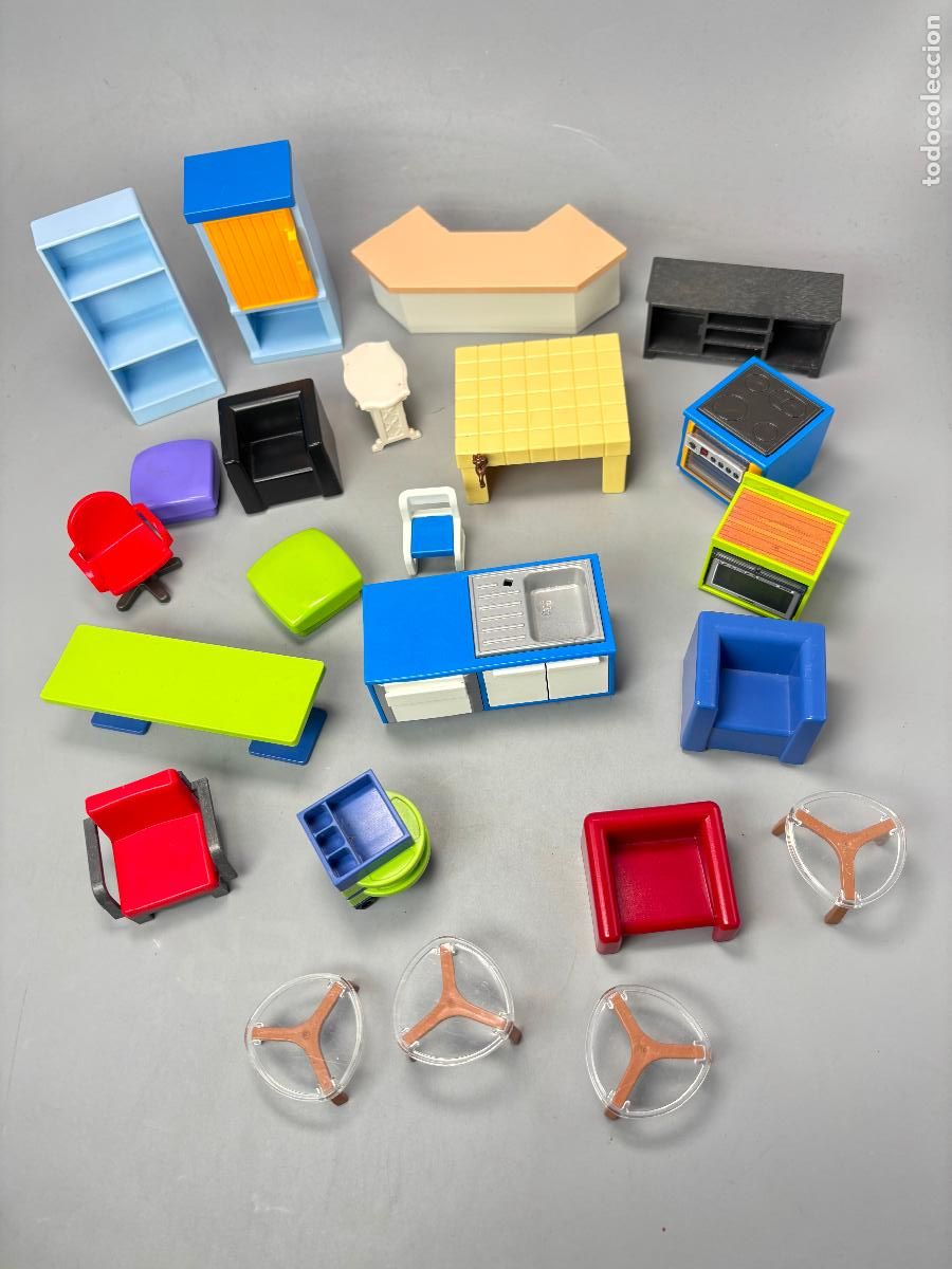 Playmobil: Playmobil lote mueble armario sof&aacute; mesa estanter&iacute;a cocina nevera