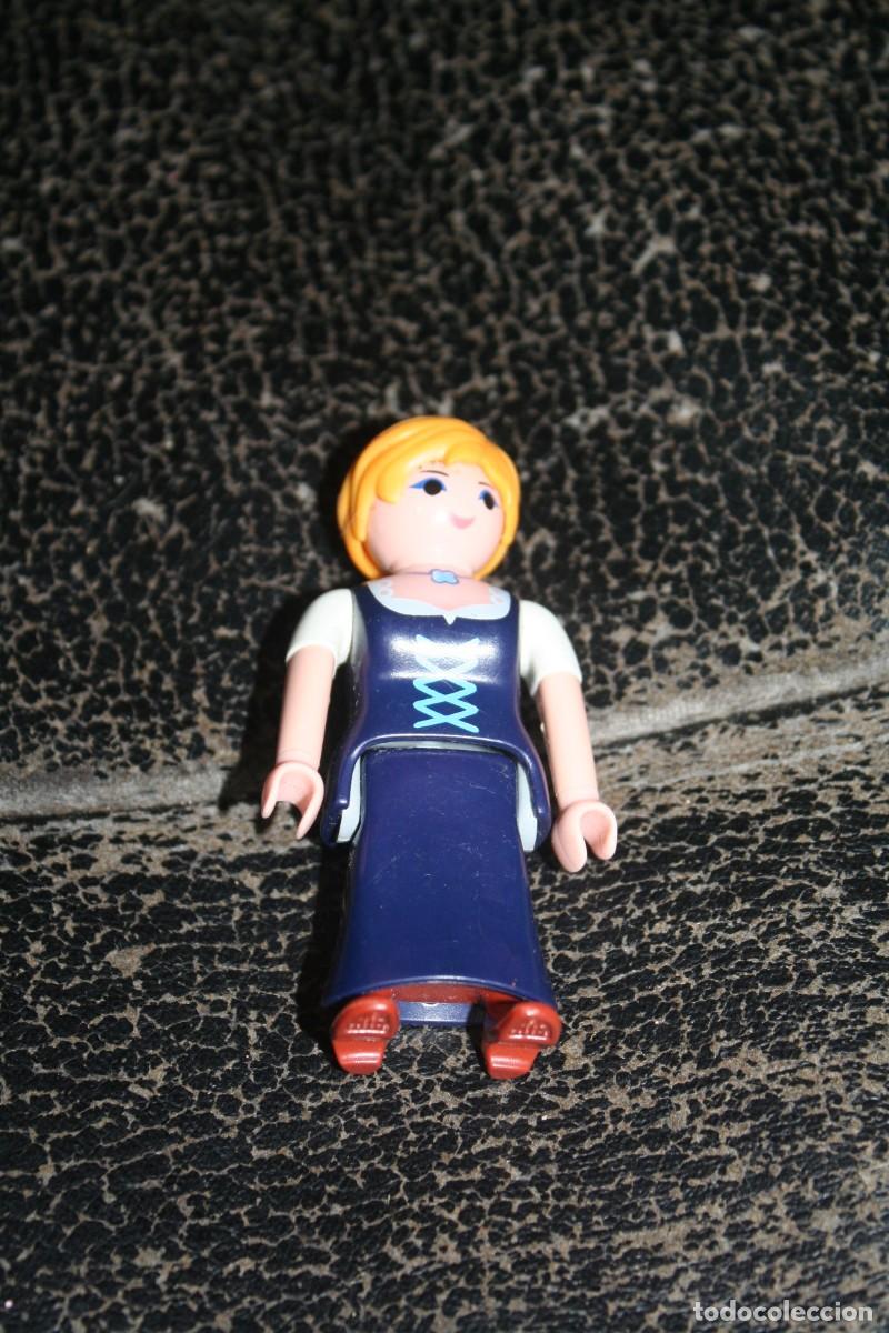 Playmobil: mu&ntilde;eco playmobil mujer - Foto 1