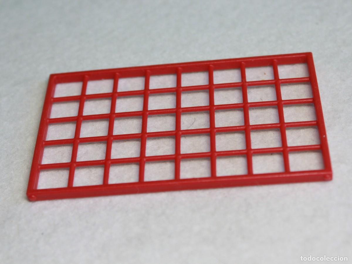 Playmobil: Accesorio Playmobil rejilla rectangular roja - Foto 1