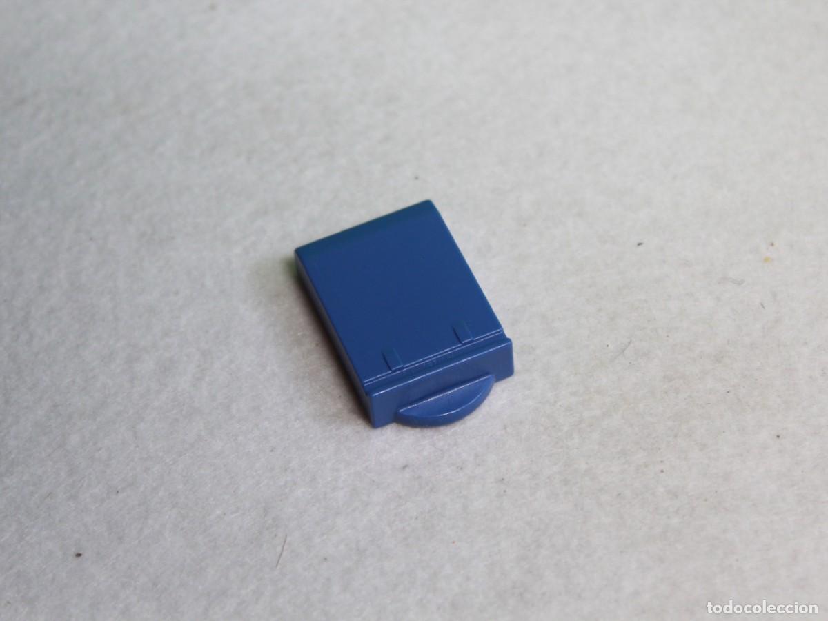 Playmobil: Tapa azul rectangular con pesta&ntilde;a Playmobil accesorio - Foto 1