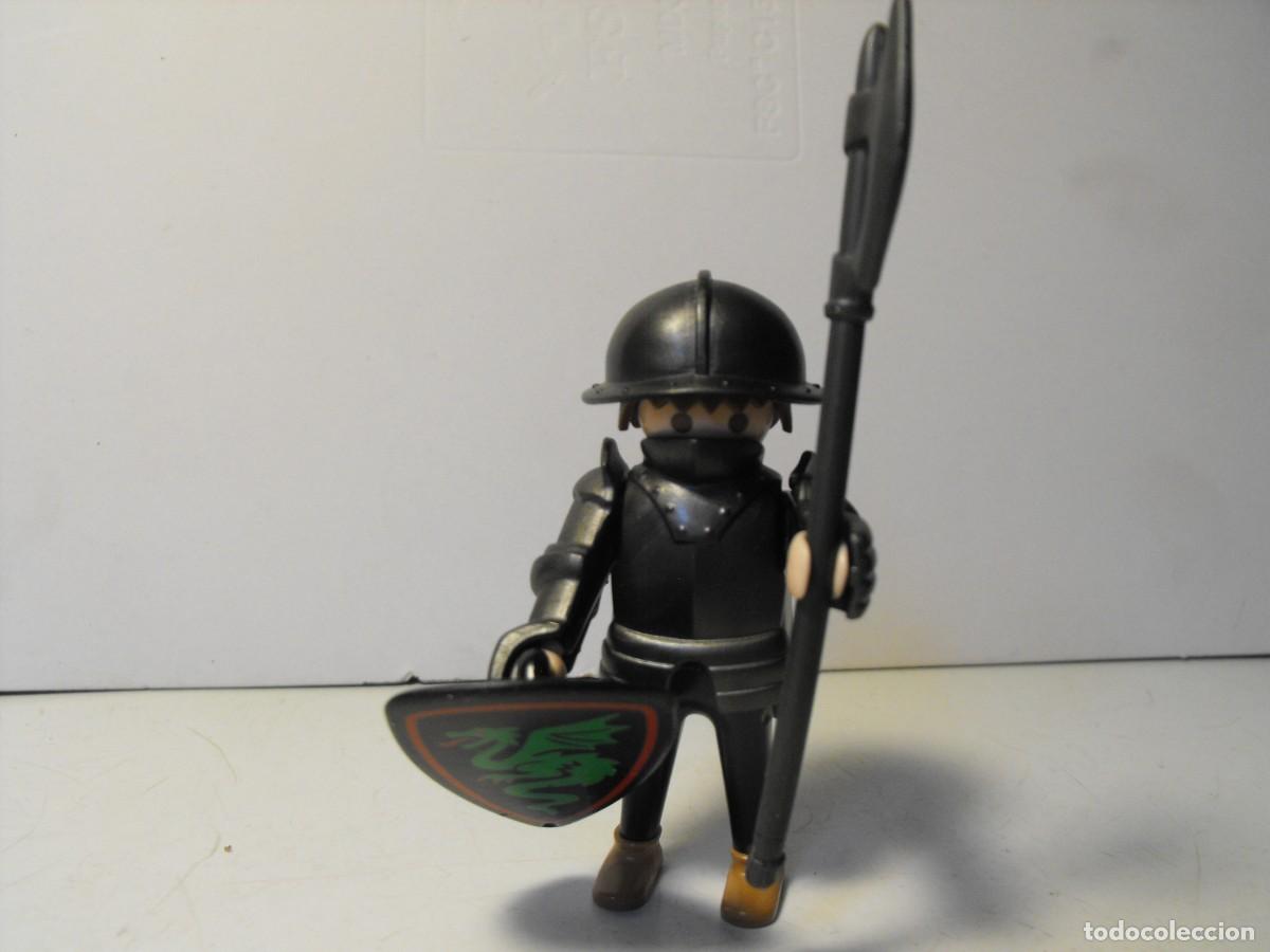Playmobil: PLAYMOBIL. Figura de soldado, guerrero medieval.