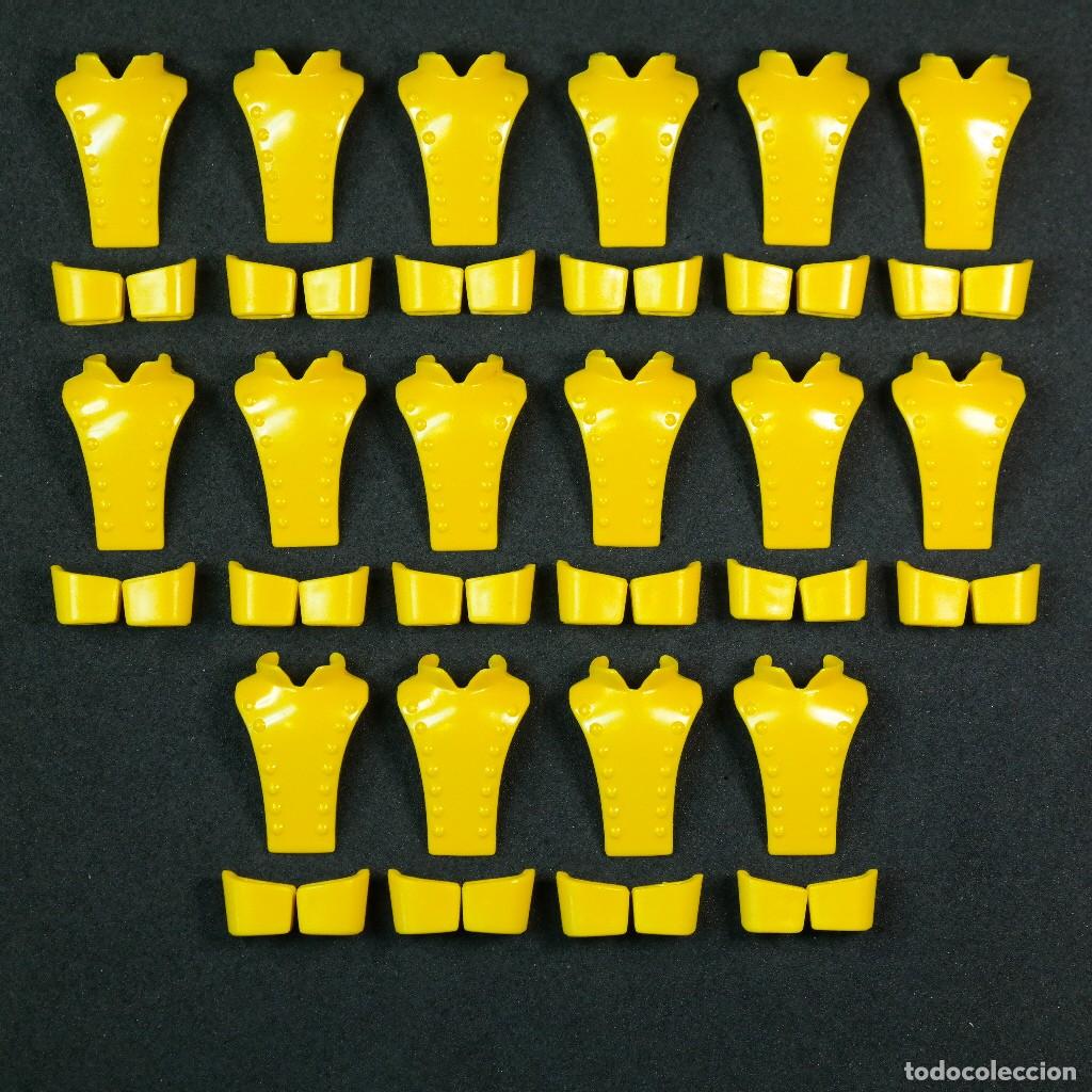 Playmobil: Playmobil 16 pecheras amarillas con 16 pares de pu&ntilde;os amarillos ☼