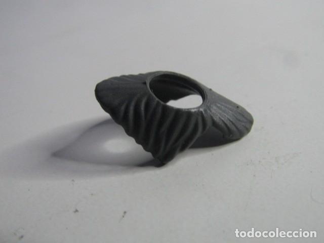 Playmobil: DIFICIL GRAN CUELLO DE PIEL GRIS ESPECIAL GUERREROS BARBAROS VIKINGOS CUSTOM PLAYMOBIL