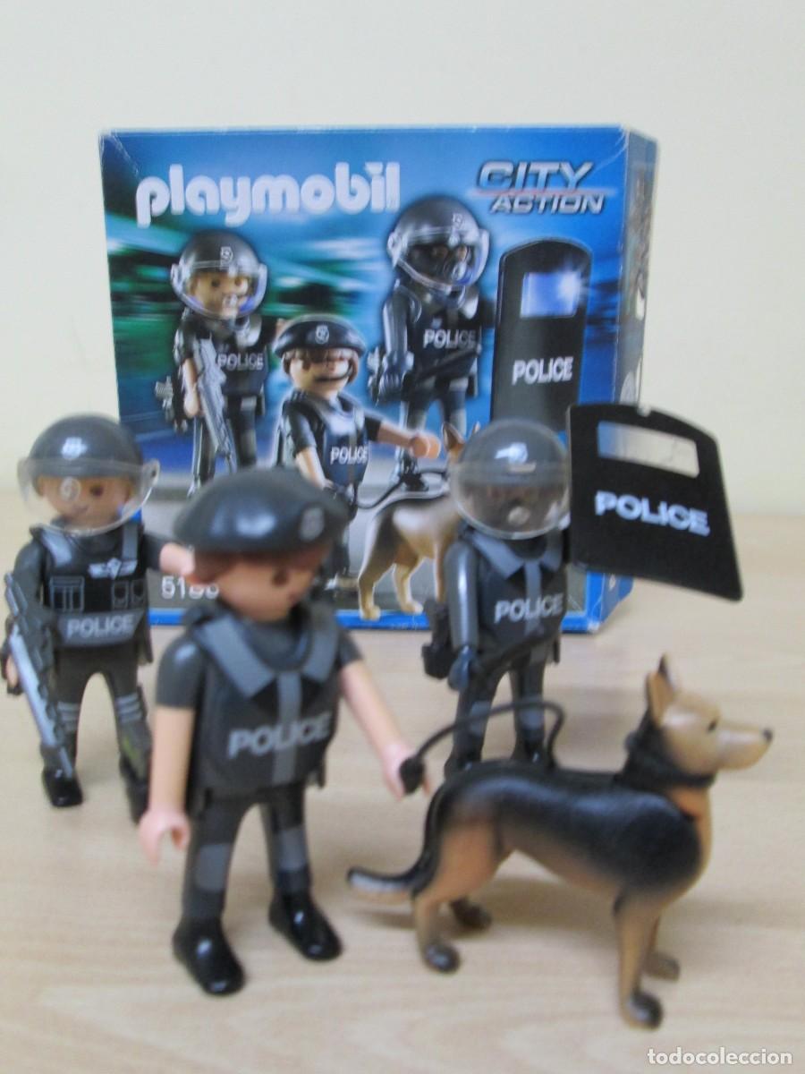 Playmobil: Playmobil 5186. Polic&iacute;as fuerzas especiales SWAT con perro. Completo. Ver fotos